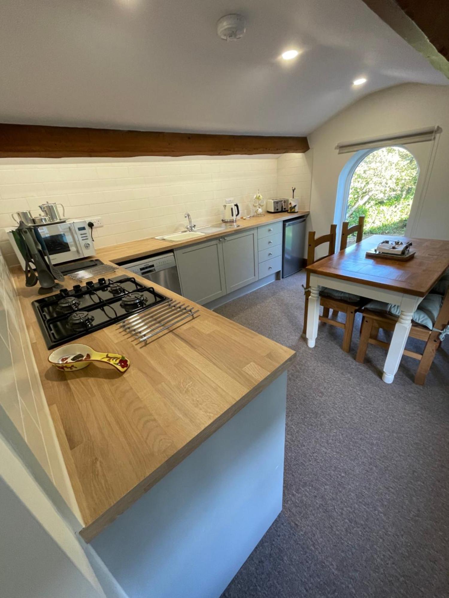 Pear Tree House 2 Bed Apartment Hartford  Bagian luar foto